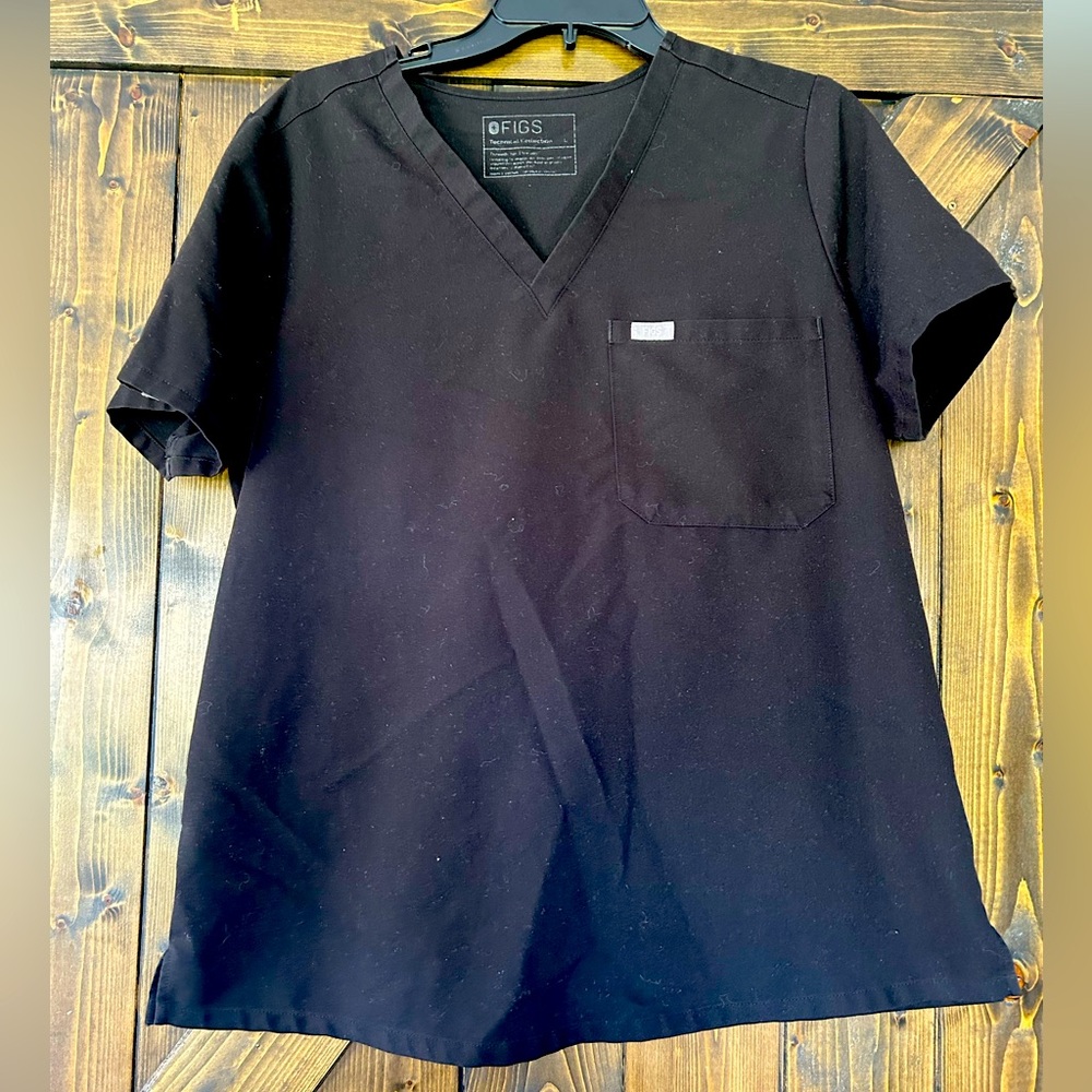 Figs Scrub Top